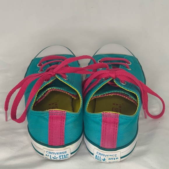 Chuck Taylor All-Star Low - Teal & Pink w/double Tounge - Youth size 4 - Picture 5 of 7